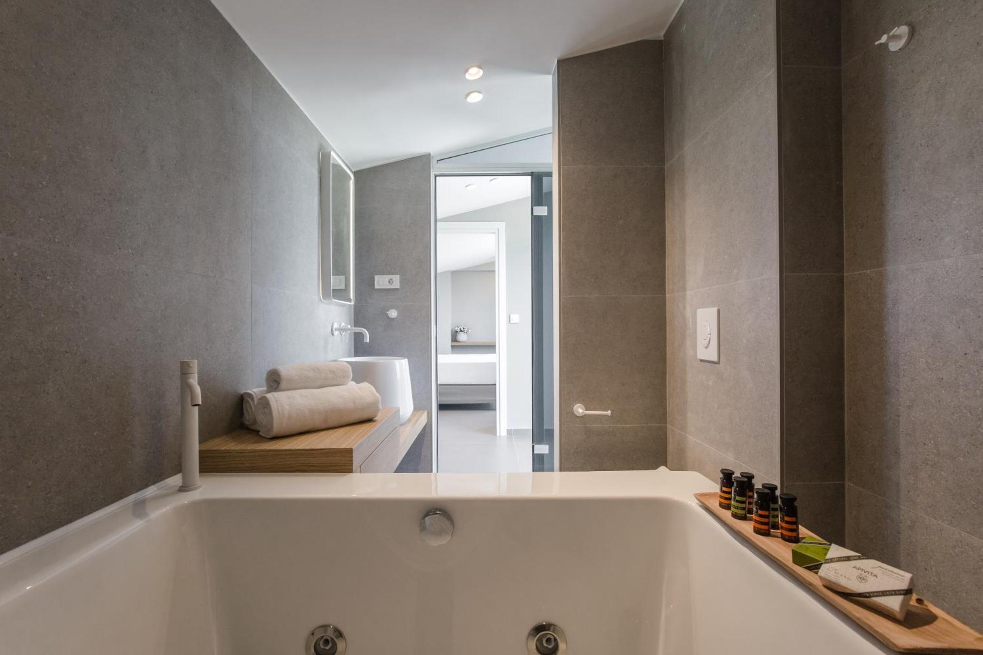 Noemie Luxury Suites Chania  Room photo